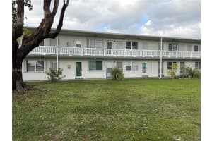 165 Ne 203rd Ter 30, Miami Gardens