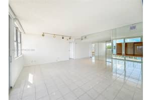 16570 Ne 26th Ave 2j North Miami Beach, FL 33160 - MLS#A11941169