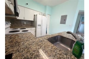 810 NE 212th Terrace APT 2, Miami, FL 33179, - MLS#A11941179