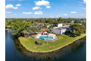 9487 Nw 42nd St 9487 Sunrise, FL 33351 - MLS#A11941180