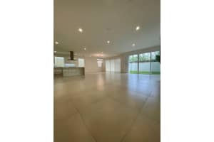 7515 Nw 97th Ct 7515 Doral, FL 33178 - MLS#A11941181