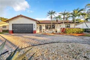 8016 Nw 43rd St, Coral Springs