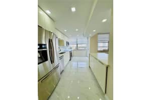 18041 Biscayne Blvd *boat Slip & Unit* 1605 Aventura, FL 33160 - MLS#A11941218