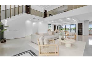 19600 Ne 26th Ave Miami, FL 33180 - MLS#A11941222