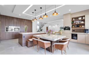 19600 Ne 26th Ave Miami, FL 33180 - MLS#A11941222