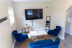 250 Nw 14th Way 250 Dania Beach, FL 33004 - MLS#A11941226