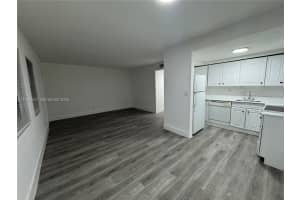 1530 Ne 136th St 13 North Miami, FL 33161 - MLS#A11941227