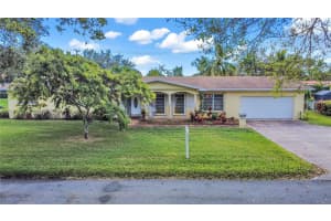8492 Sw 102nd St Miami, FL 33156 - MLS#A11941267