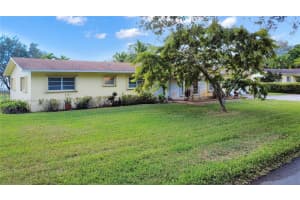 8492 Sw 102nd St Miami, FL 33156 - MLS#A11941267