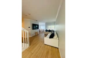 10919 Nw 67th Ter Doral, FL 33178 - MLS#A11941313