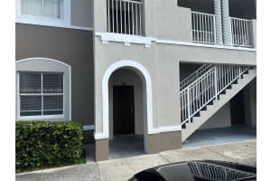 1663 Se 27th Dr 102 Homestead, FL 33035 - MLS#A11941326