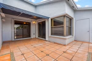 6476 Sw 152nd Cir Pl 14-76 Miami, FL 33193 - MLS#A11941343