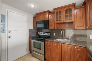437 Golden Isles Drive, Hallandale Beach, FL 33009 - MLS#A11941362