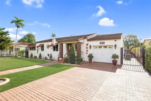 7256 Sw 16th St Miami, FL 33155 - MLS#A11941365