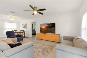 2124 Gardenview Road Sebring, FL 33870 - MLS#A11941366