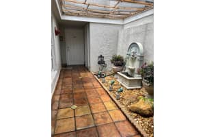 19358 Bobolink Dr Hialeah, FL 33015 - MLS#A11941385