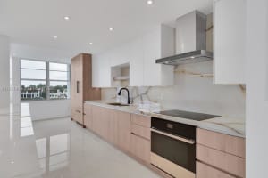 MLS# A11941409, Miami Beach, Florida 33140