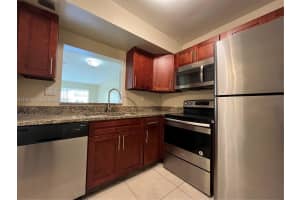 3700 Nw 21st St 304 Lauderdale Lakes, FL 33311 - MLS#A11941478