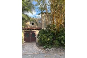 329 W 28th St Miami Beach, FL 33140 - MLS#A11941493