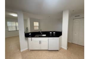 11102 Nw 83rd St 207 Doral, FL 33178 - MLS#A11941502