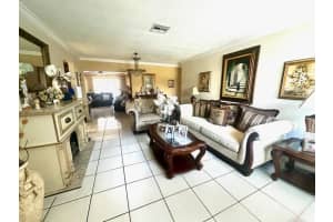 871 Nw 17th Ct Miami, FL 33125 - MLS#A11941509