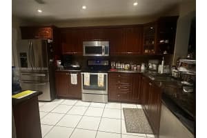 871 Nw 17th Ct Miami, FL 33125 - MLS#A11941509