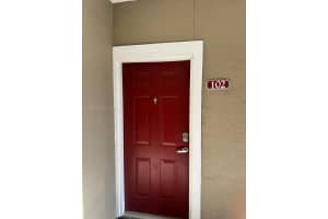 8201 Claire Ann Drive 102 Orlando, FL 32835 - MLS#A11941544