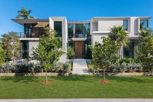 375 S Hibiscus Dr, Miami Beach, FL 33139, Sold 04/16/26