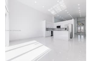 8714 Nw 153rd Ter 1 Miami Lakes, FL 33018 - MLS#A11941608