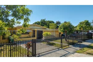 2000 Nw 131st St Miami, FL 33167 - MLS#A11941623