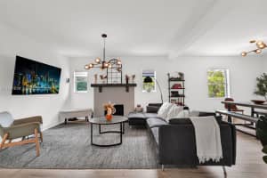 37 Nw 47th St, Miami