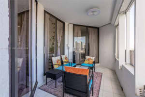 300 Three Islands Blvd Ph3a Hallandale Beach, FL 33009 - MLS#A11941741