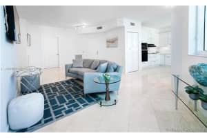 300 S Pointe Dr 909, Miami Beach