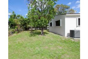 2915 Nw 68th St Miami, FL 33147 - MLS#A11941872