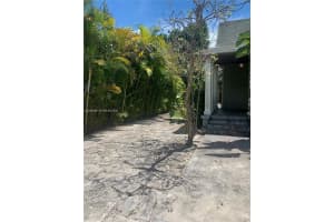 126 N 48th St Miami, FL 33127 - MLS#A11941885