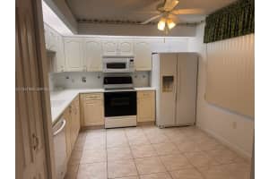 801 Sw 138th Ave 106e Pembroke Pines, FL 33027 - MLS#A11941908