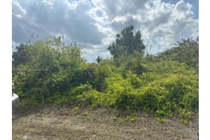 4621 ANITA AVE , Lehigh Acres, FL 33971 Sold 04/24/26