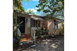 1001 Nw 37th Ave, Miami