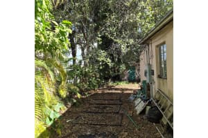 1001 Nw 37th Ave Miami, FL 33125 - MLS#A11942023