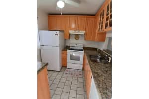 5181 W Oakland Park Blvd 212 Lauderdale Lakes, FL 33313 - MLS#A11942055