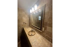 700 N 68th Way Hollywood, FL 33024 - MLS#A11942066