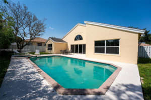 13080 Nw 8th Ct Sunrise, FL 33325 - MLS#A11942088