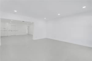 2270 Nw 32nd Ter Lauderdale Lakes, FL 33311 - Off Market