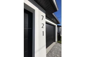 721 Nw 37th Ave Cape Coral, FL 33993 - MLS#A11942106