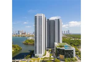 16385 Biscayne Blvd 2301 North Miami Beach, FL 33160 - MLS#A11942107