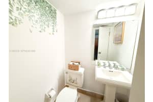 450 Commodore Dr Plantation, FL 33325 - MLS#A11942130