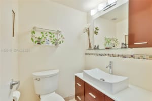 500 Bayview Dr 617 Sunny Isles Beach, FL 33160 - MLS#A11942154