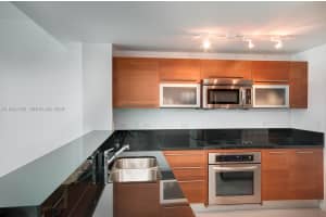 253 Ne 2nd St 1107 Miami, FL 33132 - MLS#A11942162