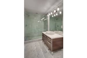 253 Ne 2nd St 1107 Miami, FL 33132 - MLS#A11942162