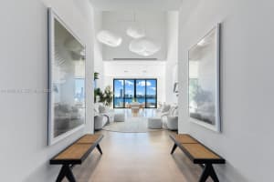 33 E Dilido Dr Miami Beach, FL 33139 - MLS#A11942169